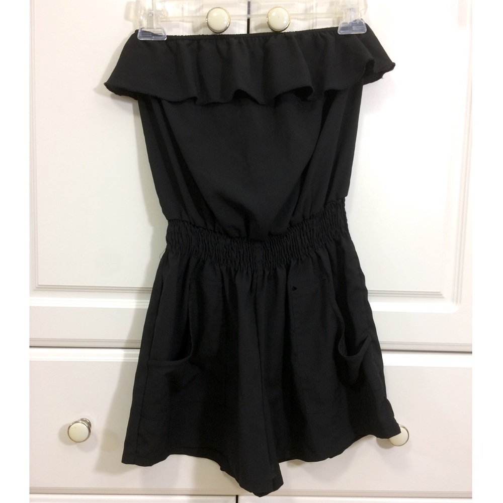 Papaya black light weight sleeveless ruffle romper